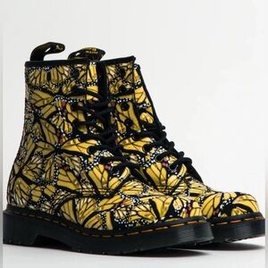 NEW Dr. Martens 1460 Womens Butterfly Print Suede Boots Yellow Size 6